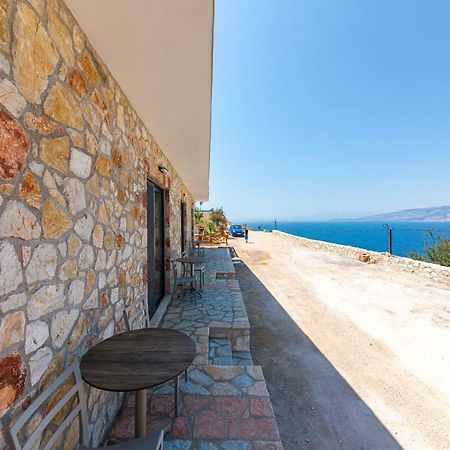 Santa Oliva Suites كساميل المظهر الخارجي الصورة