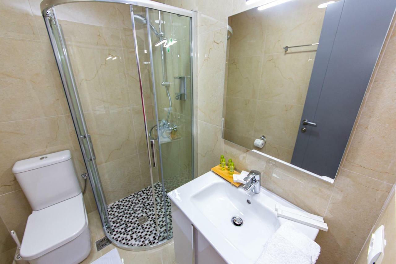 Santa Oliva Suites كساميل الغرفة الصورة