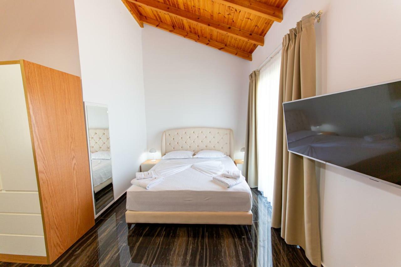 Santa Oliva Suites كساميل المظهر الخارجي الصورة